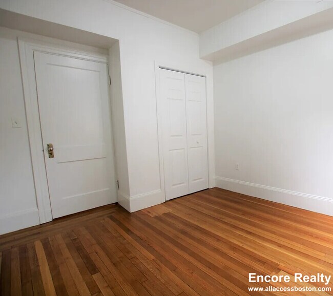 Photo - 1516 Commonwealth Ave Unit 1