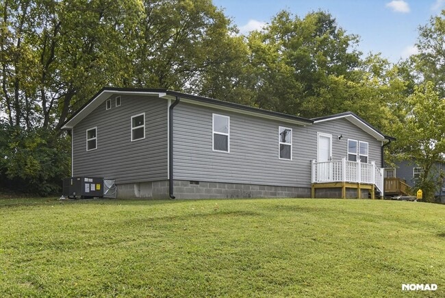 Photo - 717 Howard St