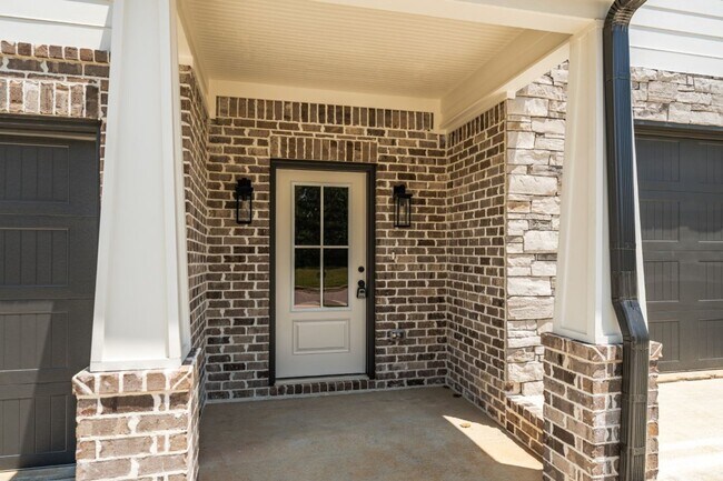 Photo - NEW CONSTRUCTION TOWNHOME FOR RENT! 3 BED ...