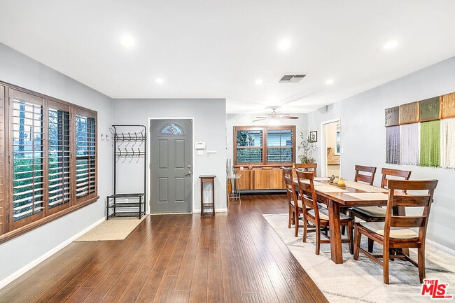 Photo - 6701 Blewett Ave