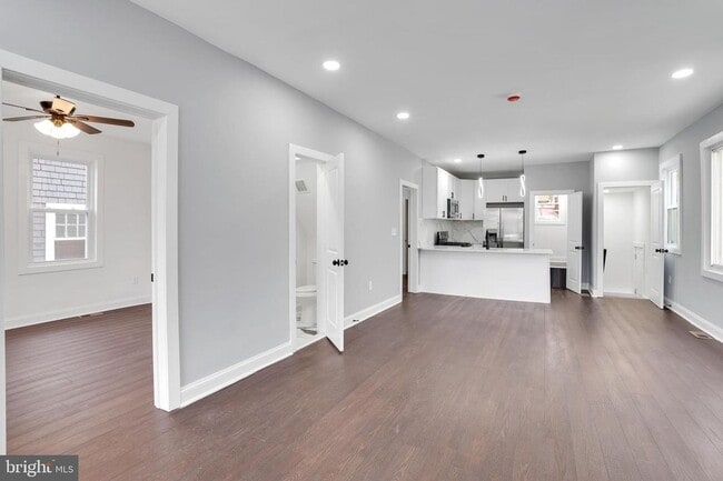 Photo - 2838 27th St NE