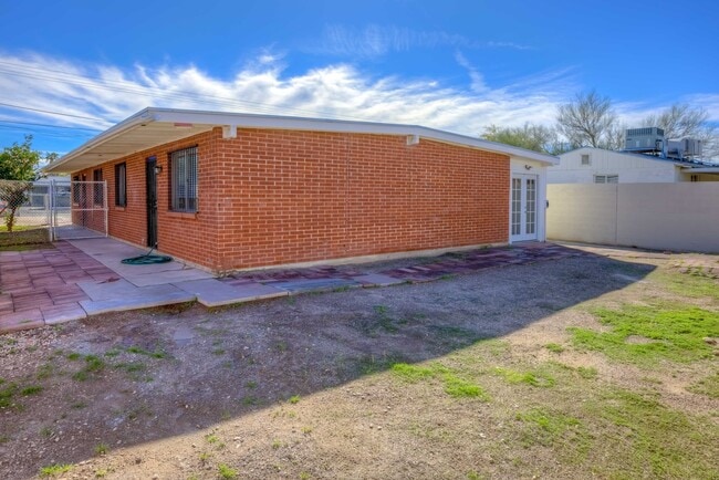 Photo - 415 E Jacinto St Unidad 417