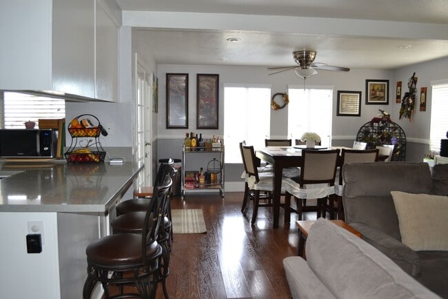 Photo - HOME WITH VIEW CORONA