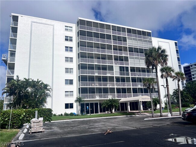 Building Photo - 5 Bluebill Ave Unit 303