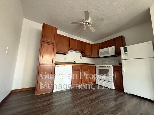 Building Photo - 1135 1/2 N College Dr Rental