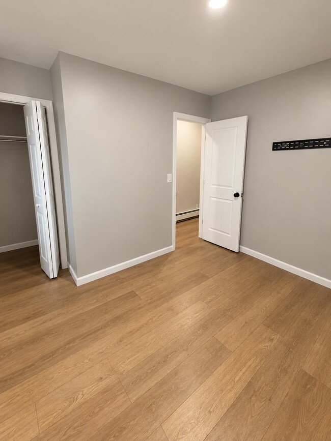 6119 Jefferson St Unit 1