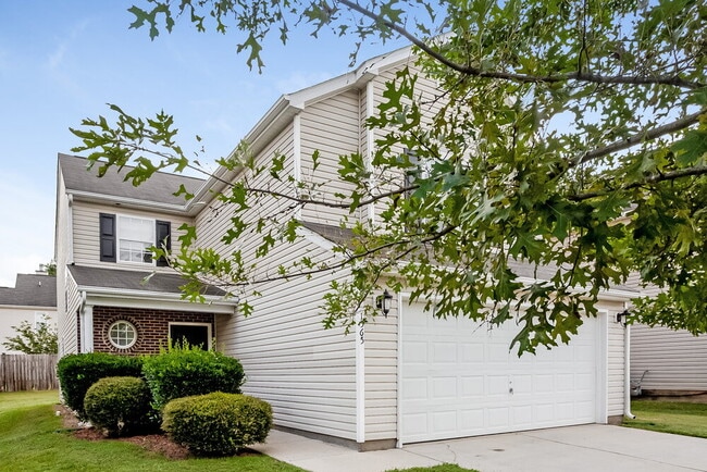 Photo - 1565 Kindred Cir NW