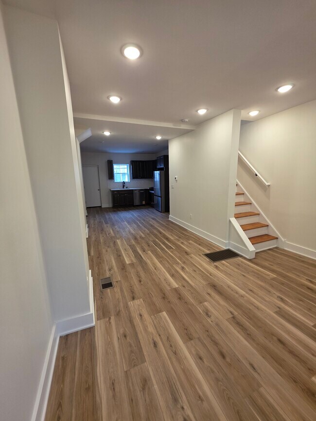 Photo - 1351 S 31st St