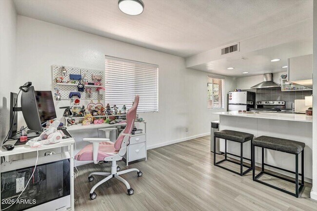 Photo - 4354 N 82nd St Unit 263