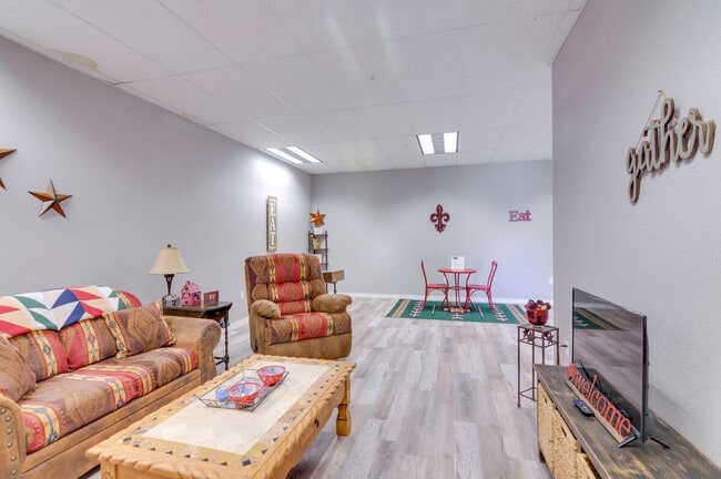 Photo - 800 Oak St Unit ID1386267P