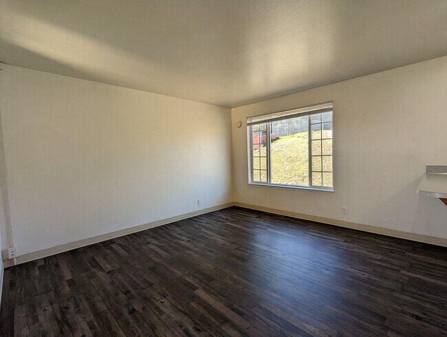 Photo - Nice 1bdrm/1bath Apartment Off Bailey Hill...