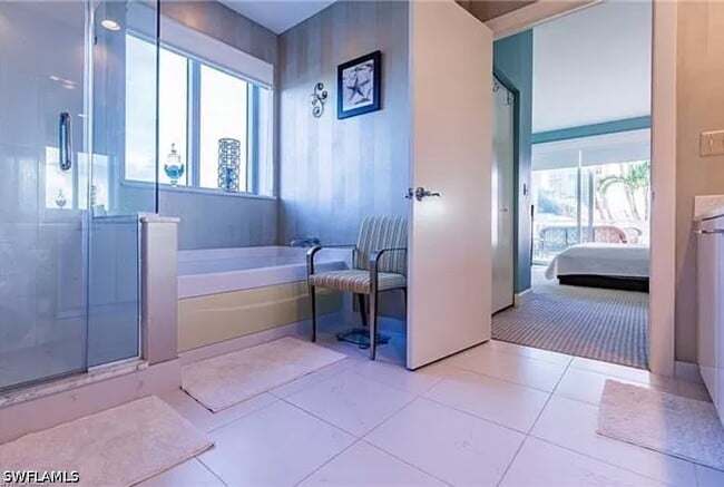 Photo - 3000 Oasis Grand Blvd Unit 401
