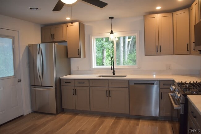 Photo - 9010 Kennedy Ln