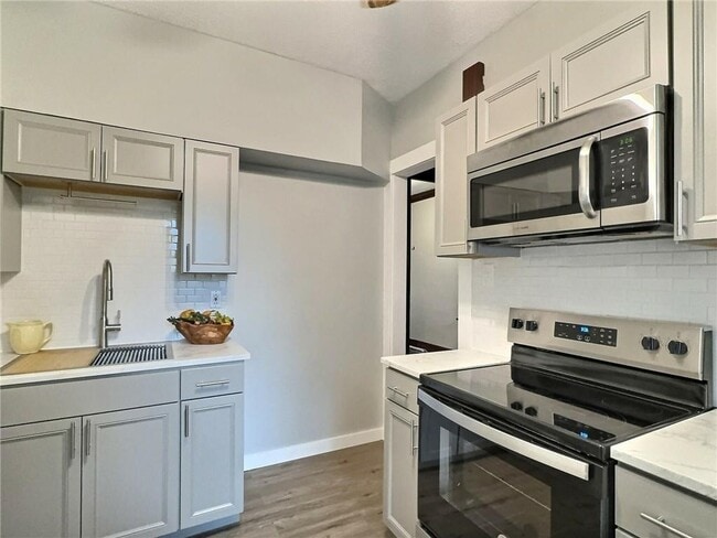 Photo - 350 Augustine St