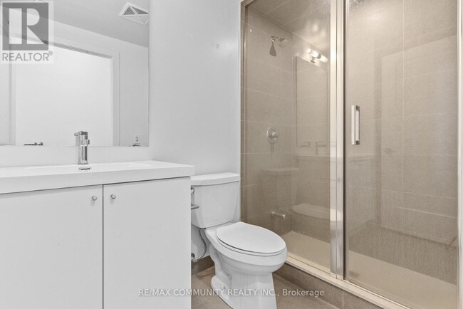 Photo - 2550 Simcoe St N Unit 419