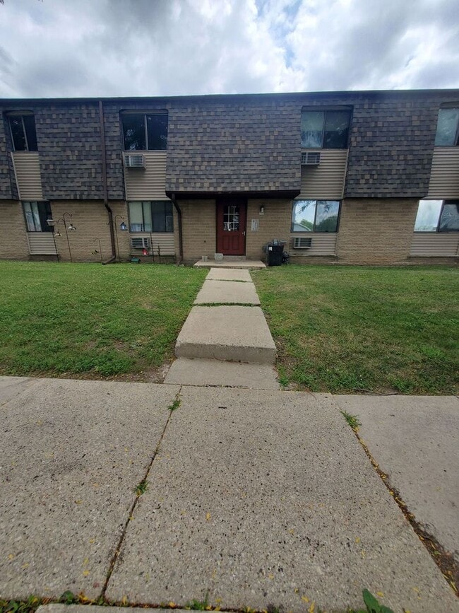 Building Photo - 333 Coolidge Ave. (12 Units)