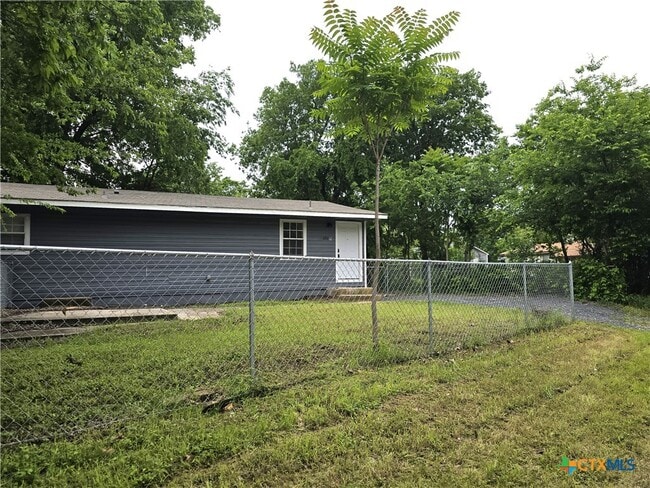 Building Photo - 202 Marston Ave