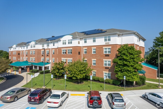 2BR, 1BA - 910SF