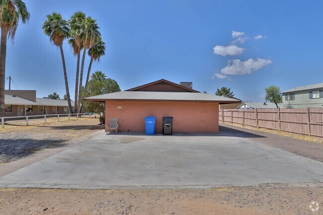 Building Photo - 2245 W Glenrosa Ave Unit 1 Rental