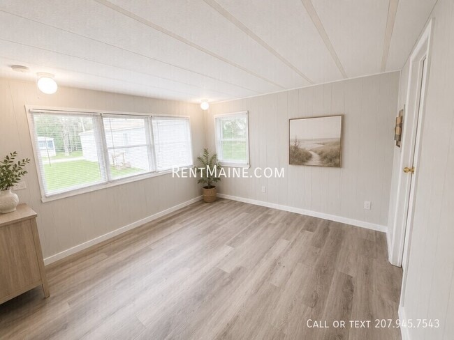 Photo - 799 Stillwater Ave