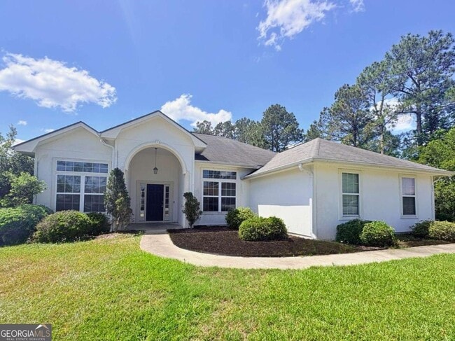 Building Photo - 100 Camellia Dr