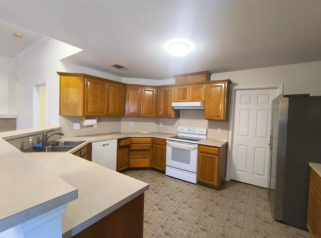 4301 Pinon Ridge Dr