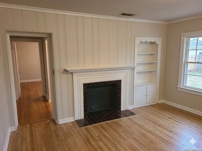 Photo - 335 E Rosewood Ave
