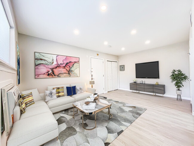 Photo - Michner Pointe Apartments