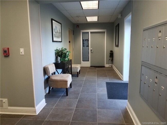 Photo - 19 Isaacs St Unit Apt 406