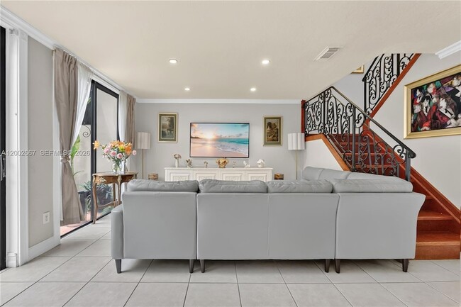 Photo - 3505 Torremolinos Ave