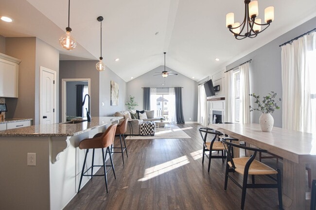 Photo - Pet Friendly Three Bedroom!
