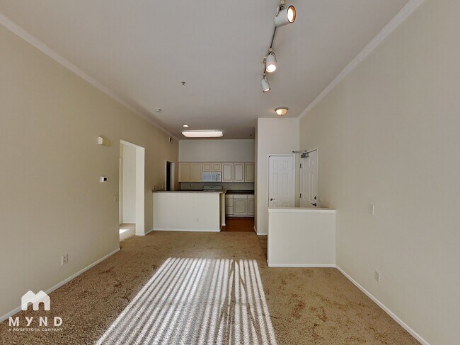 Photo - 12362 Carmel Country Rd Unidad 304