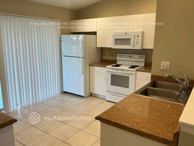 Photo - 904 NE 5th Pl