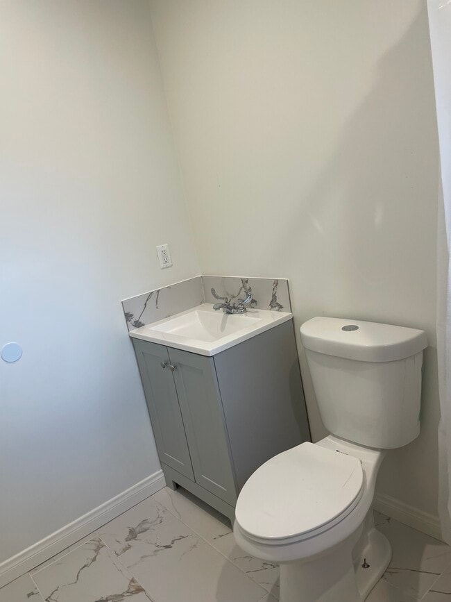 Photo - 6843 Vantage Ave