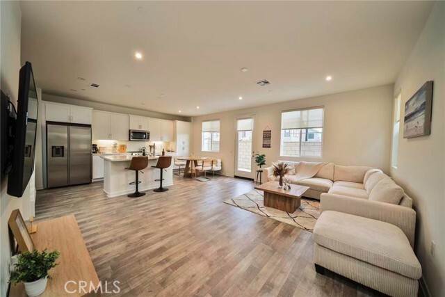 Photo - 16065 Jaegar Ln