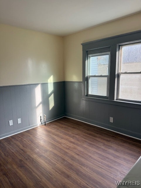 Photo - 2255 Genesee St