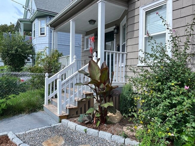 Photo - 454 Beech St Unit 2