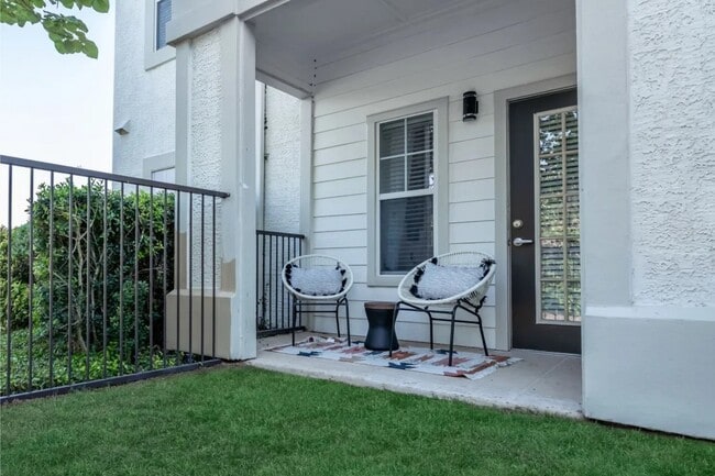 Building Photo - 9914 Military Dr W Unit 1114 Rental