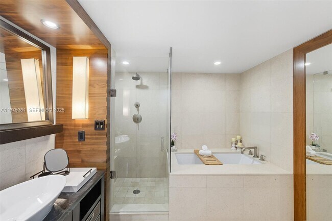 Photo - 6801 Collins Ave Unidad 705