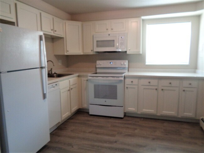 Photo - 6805 Western Pl Unidad 2