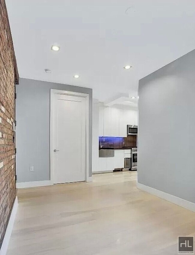 Photo - STANTON ST. Unit 5C