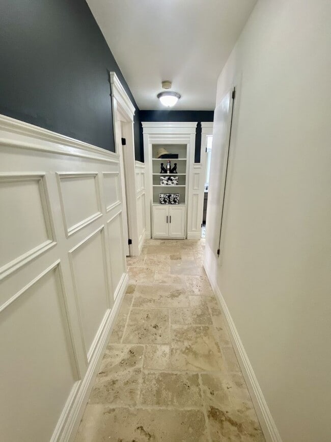 Photo - Camarillo- Stylish One Bedroom off Main House