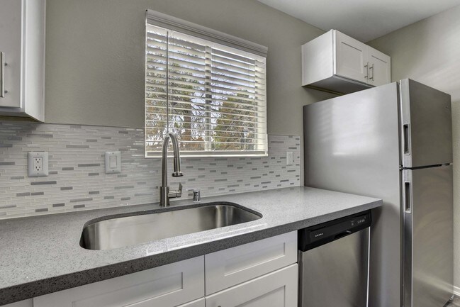 Photo - Sunset Hills