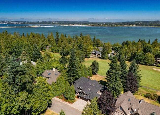 Photo - Beautiful Home in Semiahmoo!