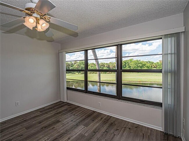 Photo - 28 Plantation Dr Unit 202