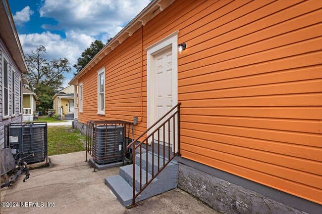 Photo - 1950 Redell St