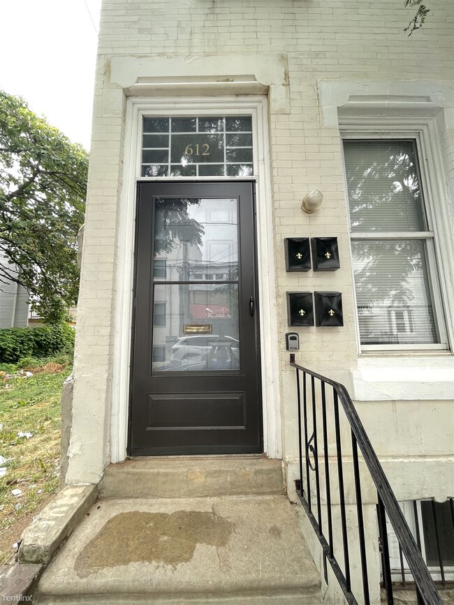 1 br, 1 bath 4plex - 612 West Norris Street 3 - 1 br, 1 bath 4plex - 612 West Norris Street 3 Condo