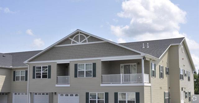 Colonial Manor Apartments