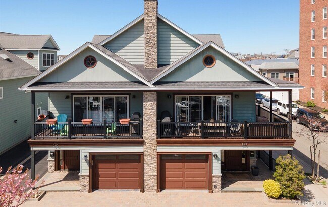 Photo - 847 E Broadway