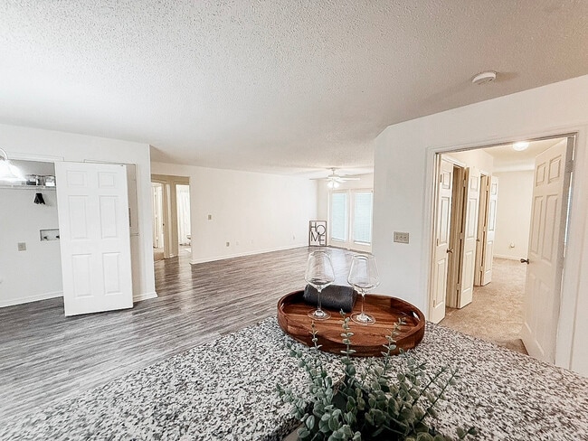 Photo - Brentwood Chase